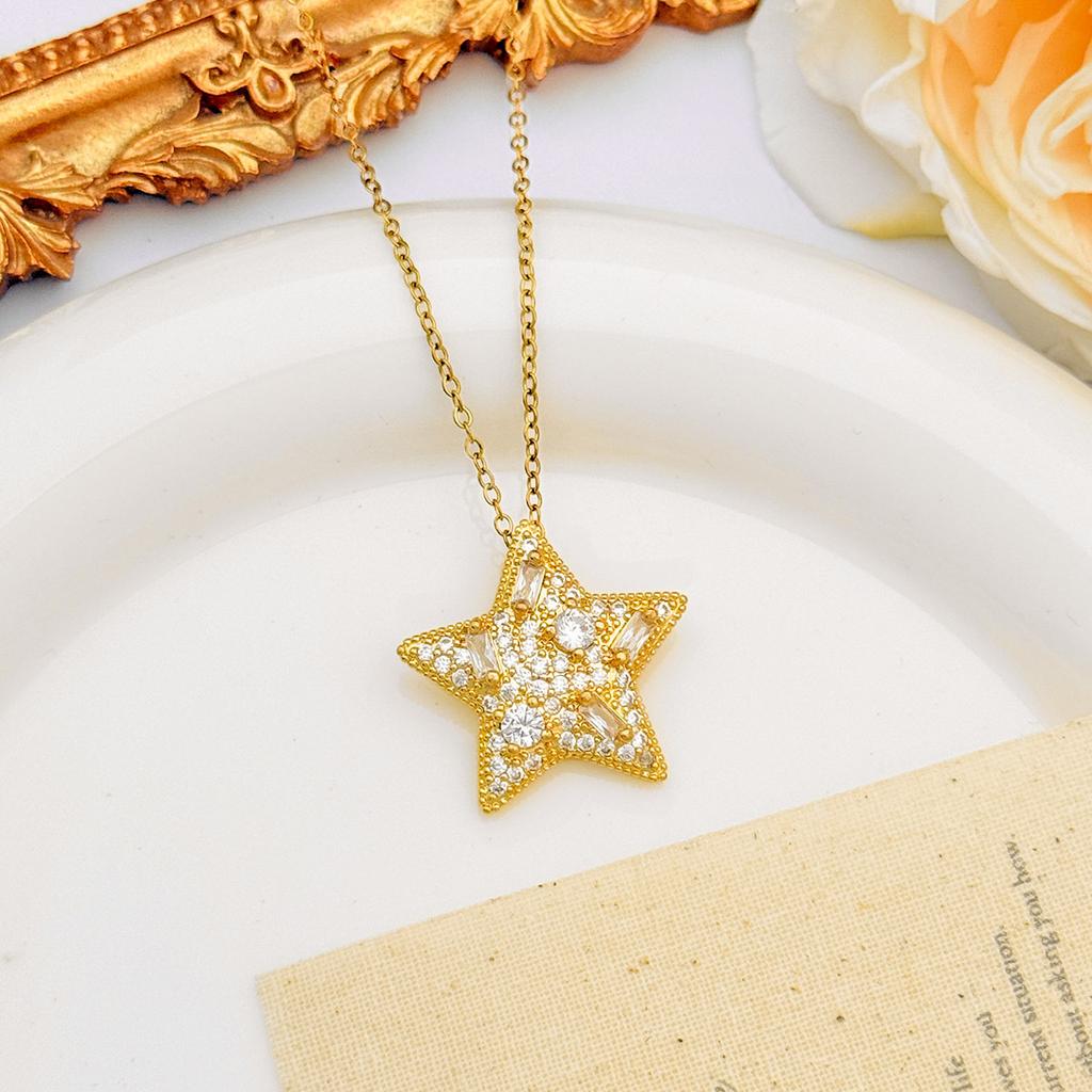 Five-pointed Star Mage Luxury High-end Style Necklace Accessory for Women - Small-Scale Fashion Lockbone Chain
