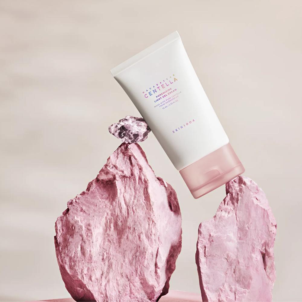 Skin1004 Madagascar Centella Poremizing Light Gel Cream 75ml – Lightweight Cooling Moisturizer / Hydrating & Refreshing Pore Care