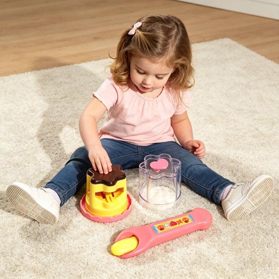 Simuliertes Pudding-Fütterspielzeug mit einziehbarem Löffel Rollenspiel Plüschtier Baby-Puppe Fütterungs-Interaktionsspielzeug Osterkorb-Füller