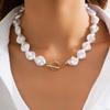 European & American Irregular Pearl Necklace: Luxurious Metallic Clavicle Chain Set