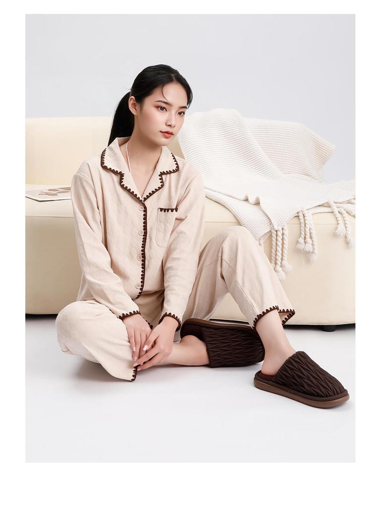 Waterproof Men's & Women's Cotton Slippers - Non-slip, Thick Sole, Antibacterial, Deodorant, Warm, & Closed-Toe for Autumn/Winter 2025.