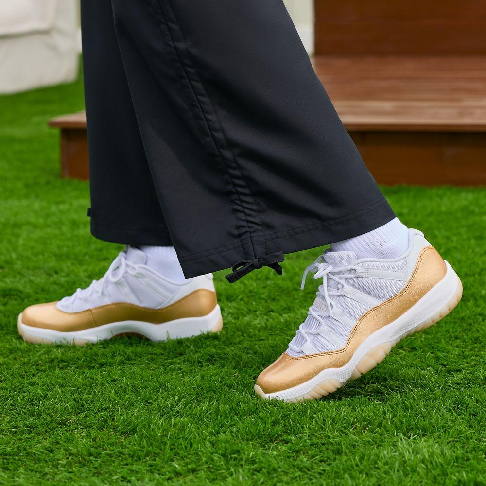 

Jordan 11 Retro Low Mother s Day (Women s) 35.5