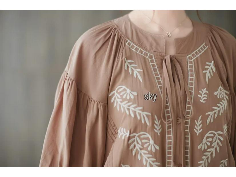 2025 Summer Plus Size Women's Retro Embroidered V-Neck Bell Sleeve Dress