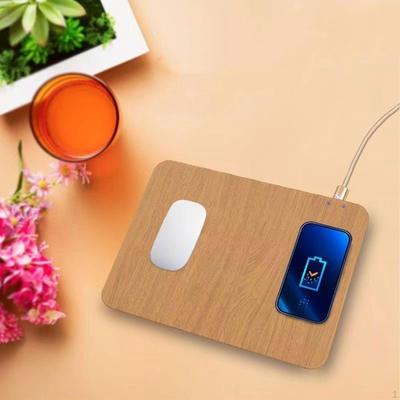 Wirelesses Charging Mouse Pad Multifunctional Over Temperature Protection Comfortable Compact