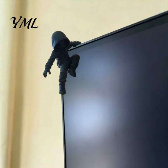 Minimalist Office Workspace Decor Dark Hooded Villain Monitor Figurine, Cool Faceless Hanging Ornament, Creative Climber Statue PLA Desktop