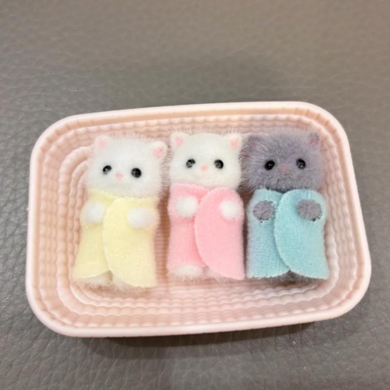 In Stock Sylvanian Families Triplet Series Anime Mini Baby Persian Cat Action Figure Doll Accompanying Parent-Child Toy Kid Gift