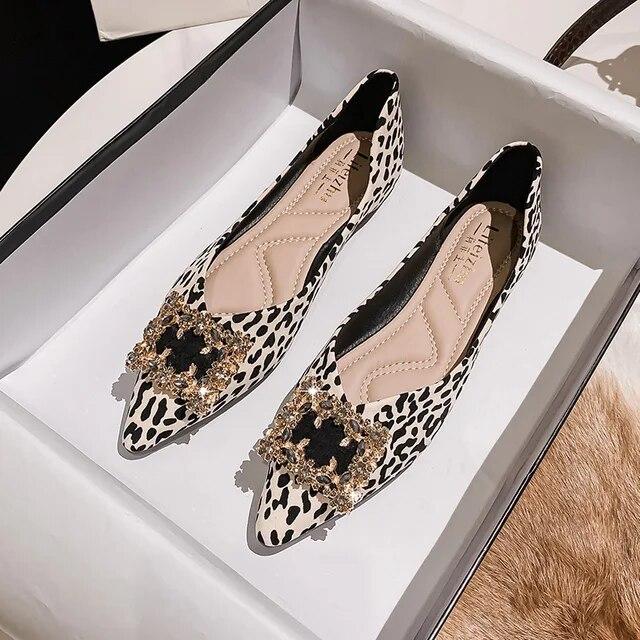 2024 Nye Leopard Dame Ballerina Båtsko Rhinestone Firkantet Knapp Skinn Fritidssko Spiss Tå Slip-on Loafers 35-43