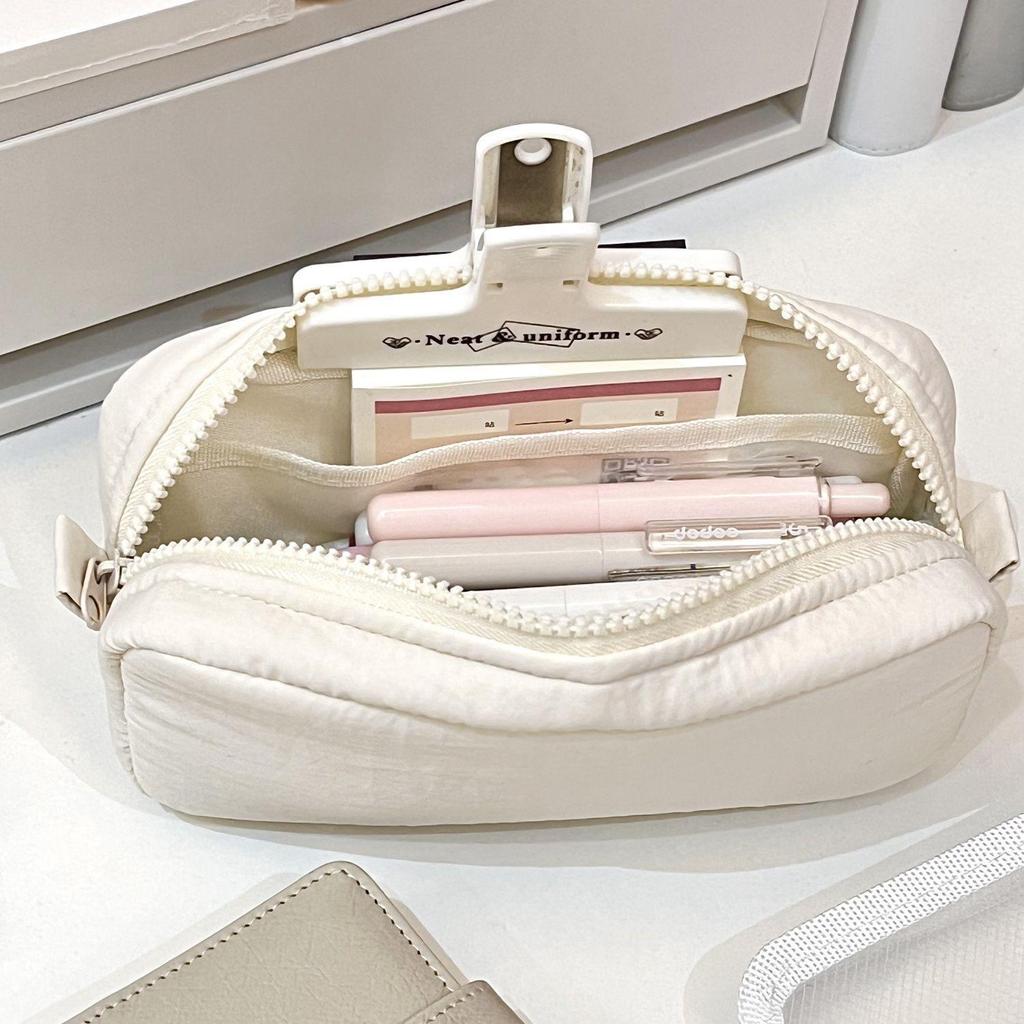 Xiaohongshu Snowflake White Pencil Case: Large Capacity, Solid Color, Student Stationery Bag