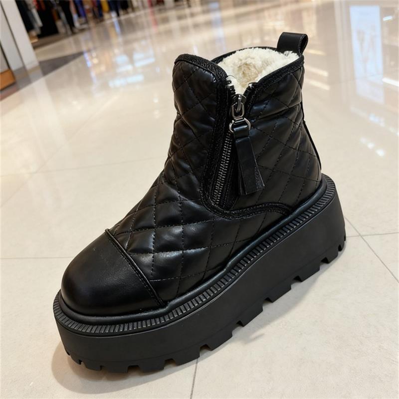 Winter new thickened warm short boots women's casual cotton shoes soft leather flat non-slip snow boots women