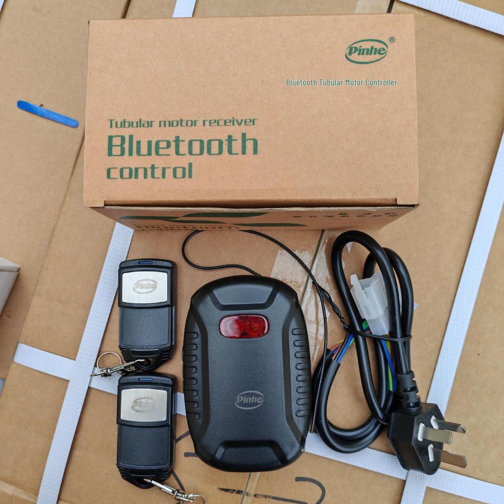 Universal Wireless Garage Door & Roller Shutter Controller with Remote Receiver