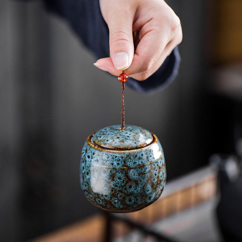 Creative Ceramic Small Tea Pot Kiln Turned Vintage Storage Candy Jar Portable Tea Set Accessories Medicine Powder Food Container