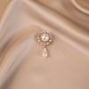 Elegant Pearl Brooch for Women's Suits - High-End Jewelry Pin