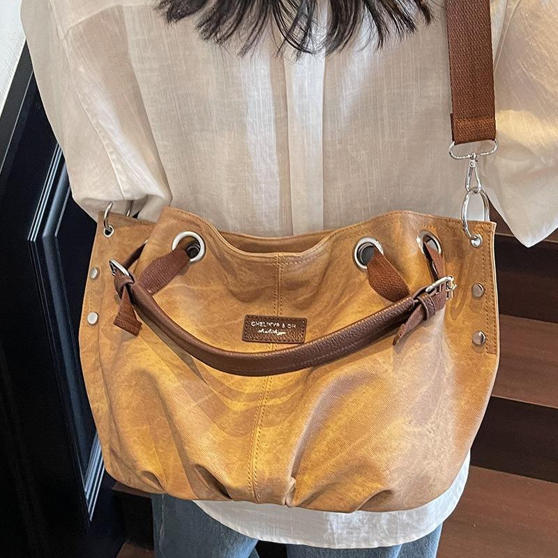 Vintage tote bag ladies commuter handbag lazy wind large capacity tooling bag student class bag