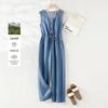 light denim blue (64% lyocell)