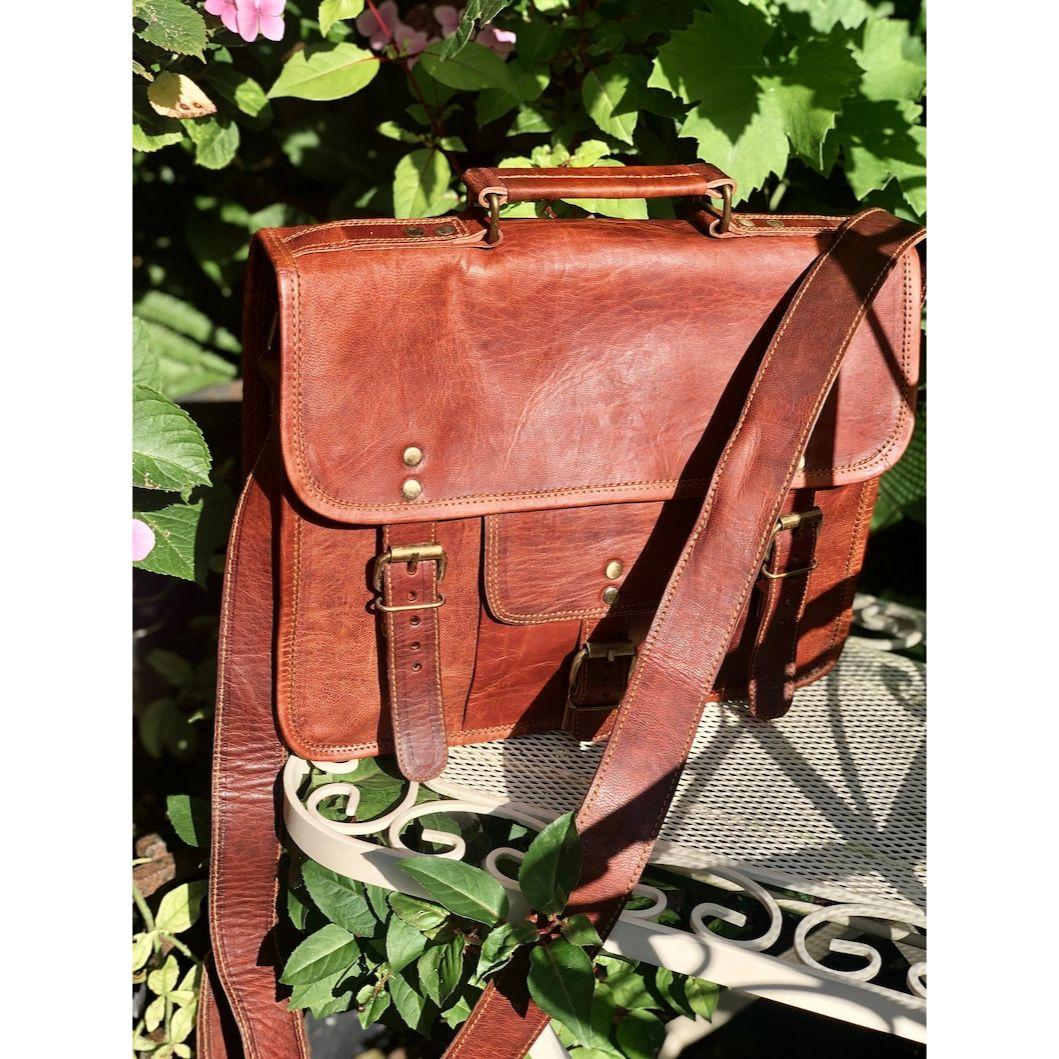 Сумка из коричневой кожи в деревенском стиле — фото 6