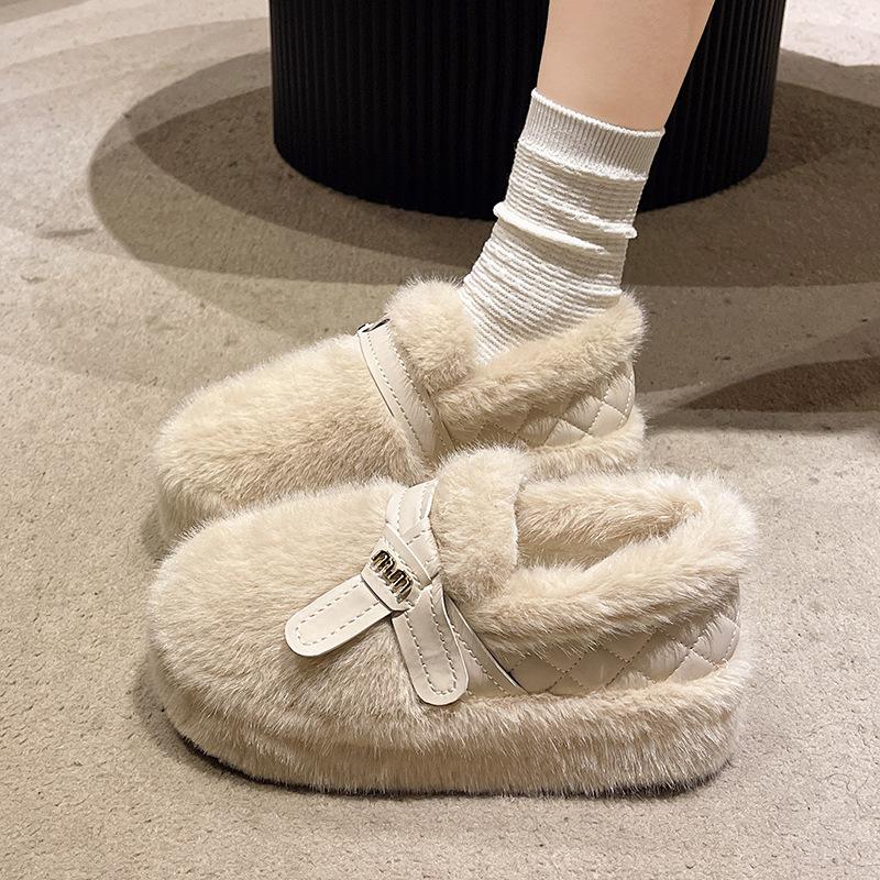 Thick-soled one-pedal white plush European plush shoes Children wear plush 2025 new Doudou cotton shoes in autumn and winter