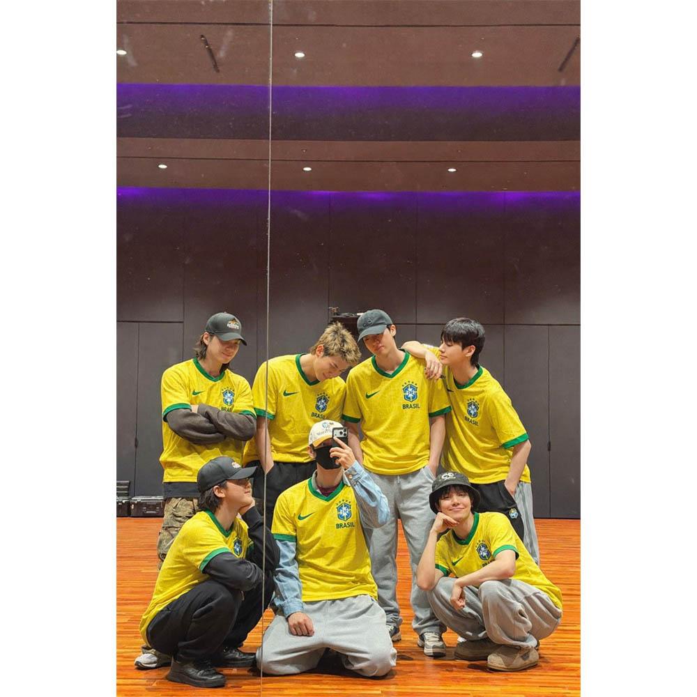 DIY Diamond Painting Kit Korean Boy Group BTS Series Full Drill Diamond Embroidery Art,Mosaic Cross Stitch Home Decor