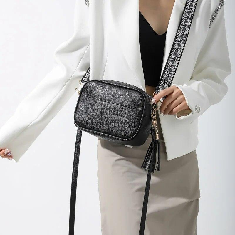 Kleine Umhängetaschen für Frauen 2024 Winter Designer Trend PU Leder Unterarm Tasche mit Breitem Schulter Gürtel Weibliche Handtaschen