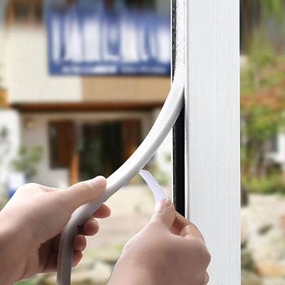 Pěnové těsnicí pásky na okna Větruodolné Zvukotěsné Dveřní těsnění Prachotěsná Samolepicí páska Těsnicí páska na dveřní spáry