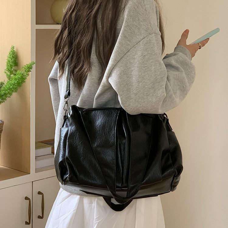 American Retro Oil Wax Leather Large Capacity Tote Bag Black High-end Versatile One-shoulder Underarm Bag Commuter Crossbody Bag