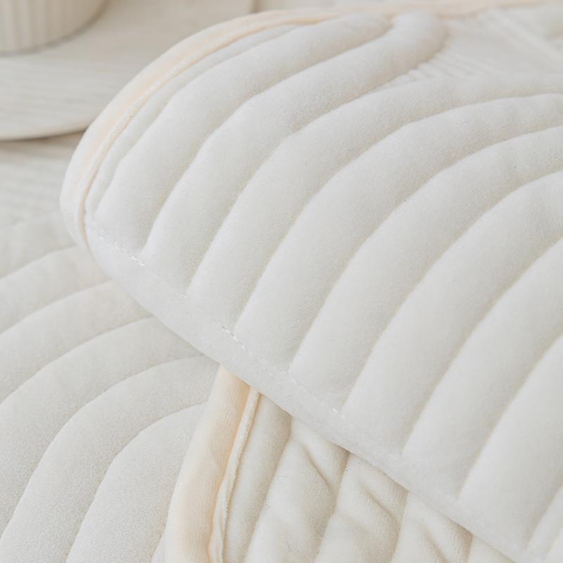 Sofa Cushion Four Seasons Universal Cream Wind Non-Slip Mat Leather Sofa Cover New High-Grade Plush Seat Cover