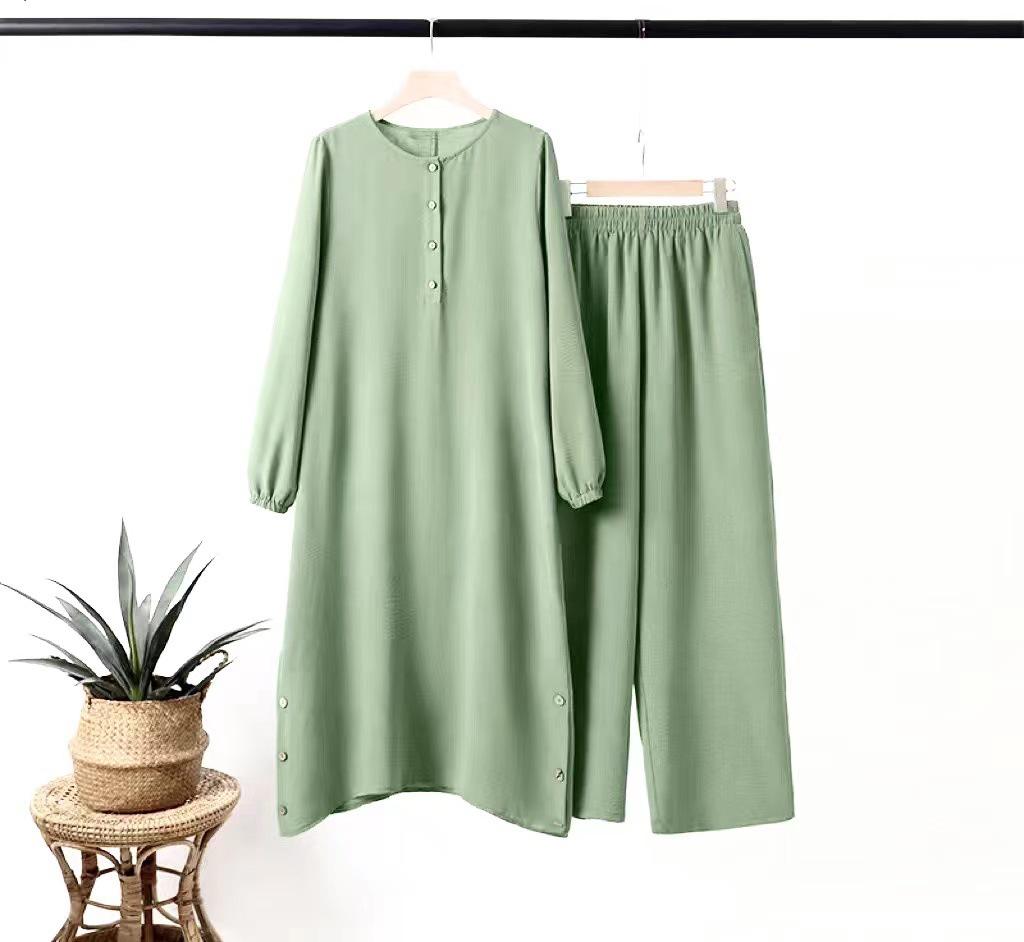 2024 Women's Muslim Round Neck Bubble Sleeve Shirt with Side Seam Detail and Wooden Buttons Casual Set