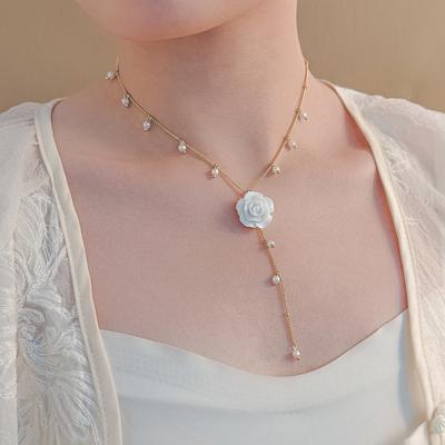 Super Fairy Flower Necklace Light Luxury Niche Design Pearl Pendant Regular Chain Xiaoxiangfeng Collarbone Chain Female