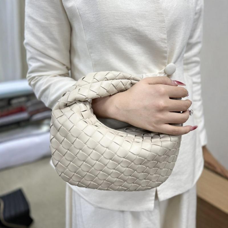 [Lots] Woven bags, portable croissants, shoulder dumplings, bags, fashion
