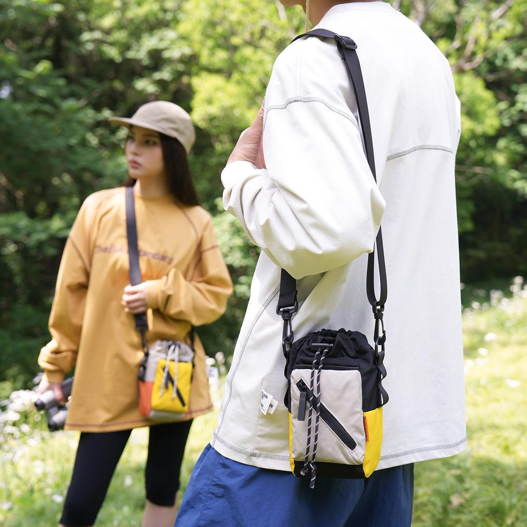 Schoolbag mountain style INS fresh series nylon drawstring crossbody bag couple outdoor hiking camping hands-free water bottle bag