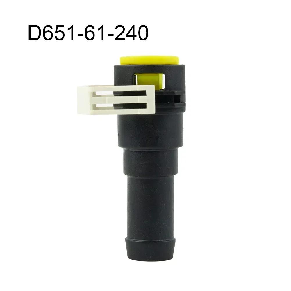 D651-61-240 Connettore Tubo Acqua Raffreddamento Per Mazda 3 04-12 BK BL Per Mazda 6 08-12 GH Per Mazda 5 07-10 CR CW Per Mazda 2 07-10
