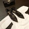 Sapatos de mulher – Sabrinas