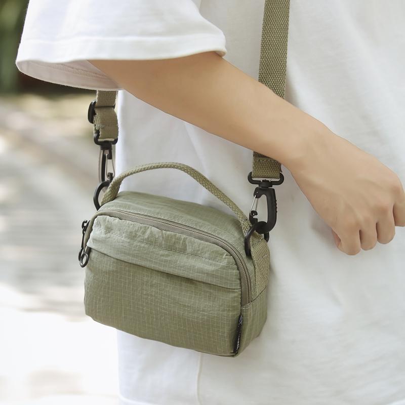 Women Nylon Small Handbag Men Waterproof Lightweight Shoulder Bag Solid Color Crossbody Mobile Phone Bag