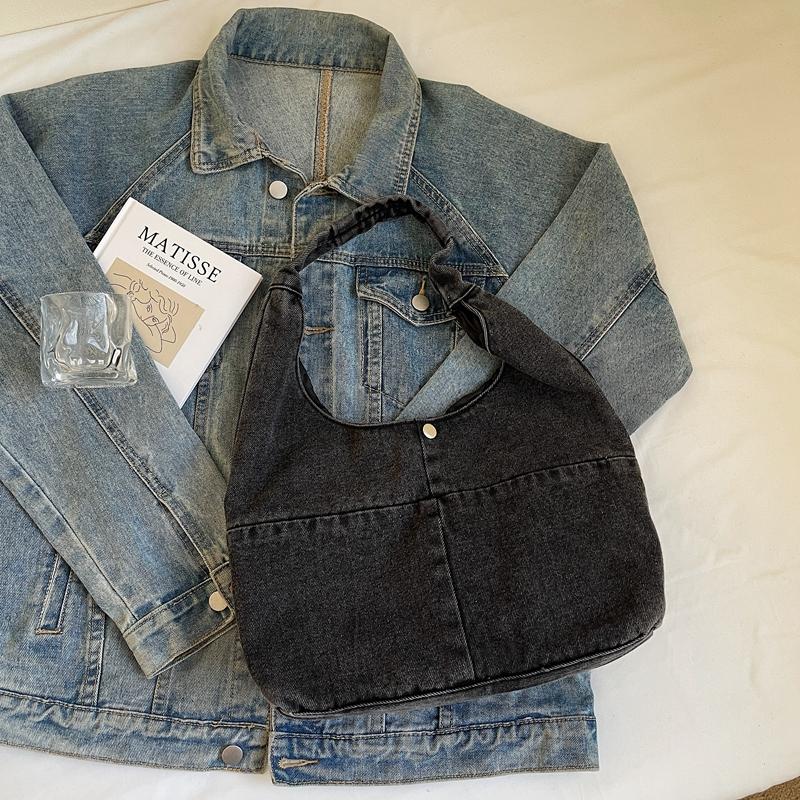 Classic Denim Hobo Bag – Stylish & Durable Shoulder Tote for Women, Perfect for Everyday Use