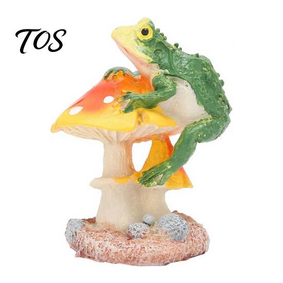 Durable Resin Ornaments for Miniature Gardens Frog on Mushrooms Figurine, DIY Micro Landscape Bonsai Ornament, Small Decorative Accents Potted Plants