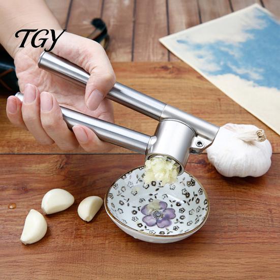 Non Stick Garlic Crusher Stainless Steel Press, Ergonomic Lever Heavy Duty Alloy Crusher, Effortless Mincing Manual for Kitchen Food Preparation Tool