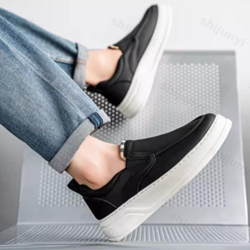 Fashion 2025 New Summer New Men's Versatile Soft Bottom Fashion Trend Comfortable Mesh Breathable Slip on Lightweight Casual Sneakers
