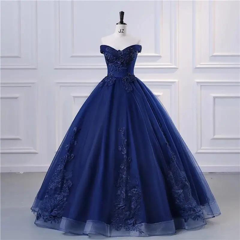 Abito da sera da sposa nero con spalle scoperte per esibizioni soliste e servizi fotografici