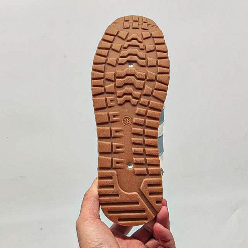 Women Sneakers Spring New Luxury Flat Loafers Comfortable Slip on Soft Female Sneakers Lightweight Outdoor Shoes for Women