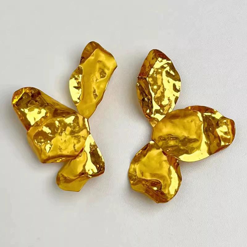 Retro Metal Pleated Flower Earrings With a Unique Summer Light Luxury And High-End Feel Featuring Irregular Petal Stud Earrings
