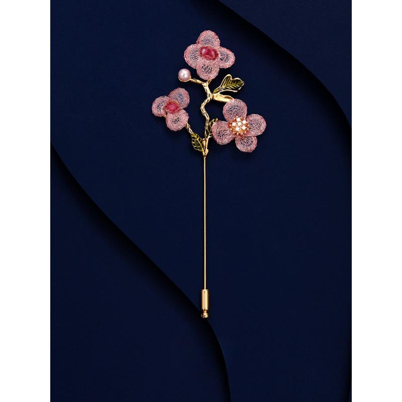 

Брошь женская персонализированная брошь с тремя цветками на булавке