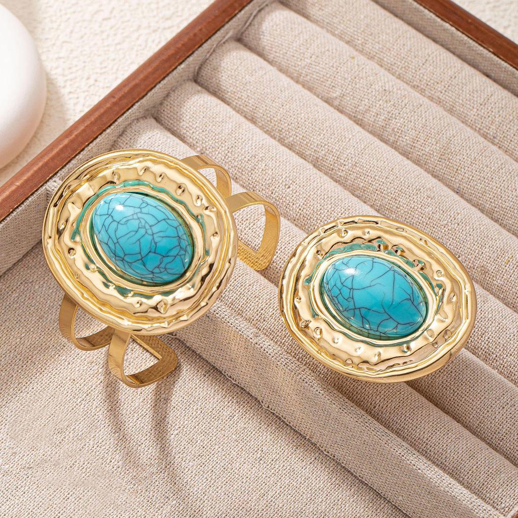 Exquisite Retro Blue Turquoise Bracelet and Ring Set - Women's Unique Gold Jewelry
