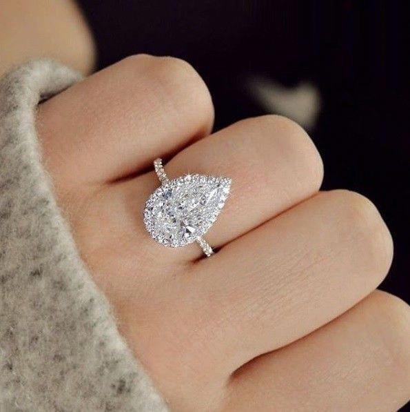 Rui Pai Exquisite White Gold Water Drop Zircon Ring