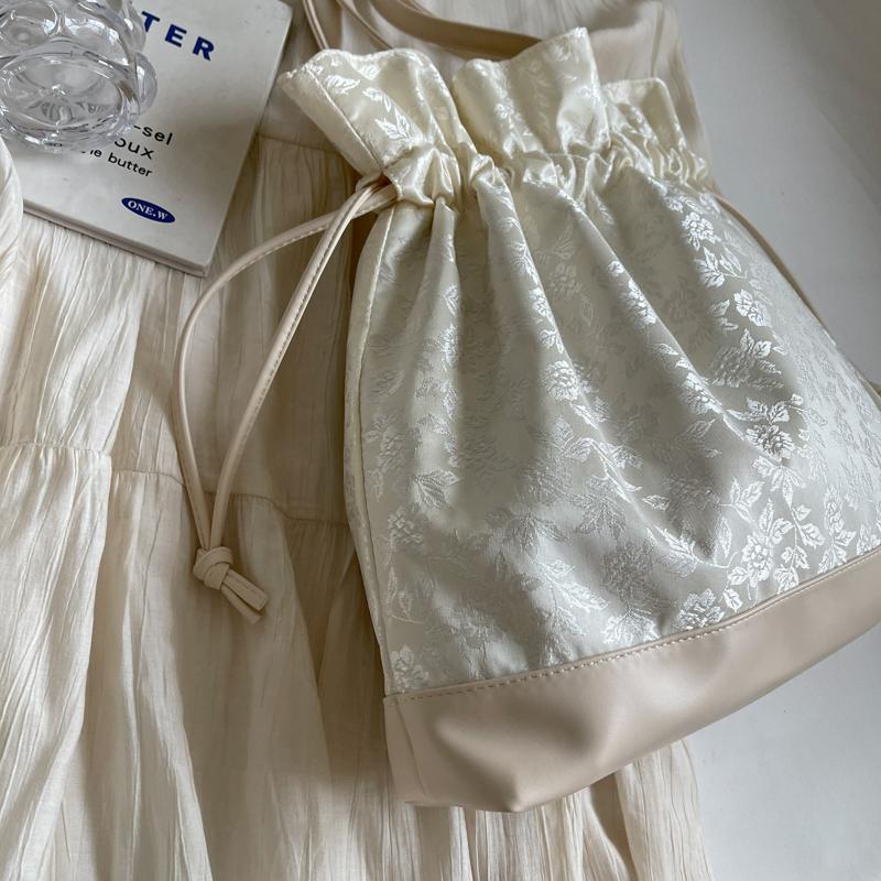 Женская сумка для покупок на шнурке — фото 15