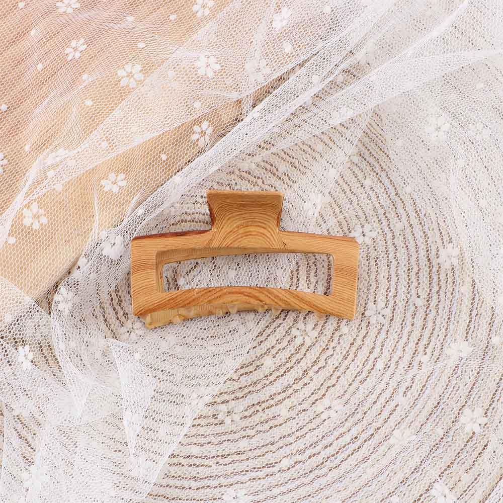Metal Hollowed Fashion Design Wood Color Wood Grain Hair Claws Shark Grab Clip Women Hair Accessories Korean Style Hair Claw