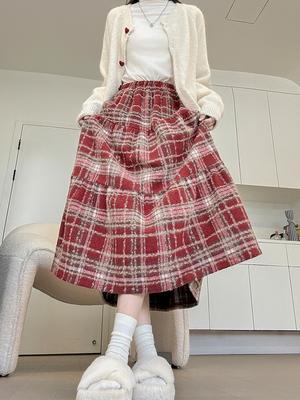 Classic Over-sized Checkered Midi Skirt for Women Fall/Winter  High Waist A-line Shape , Retro Cake Skirt  .