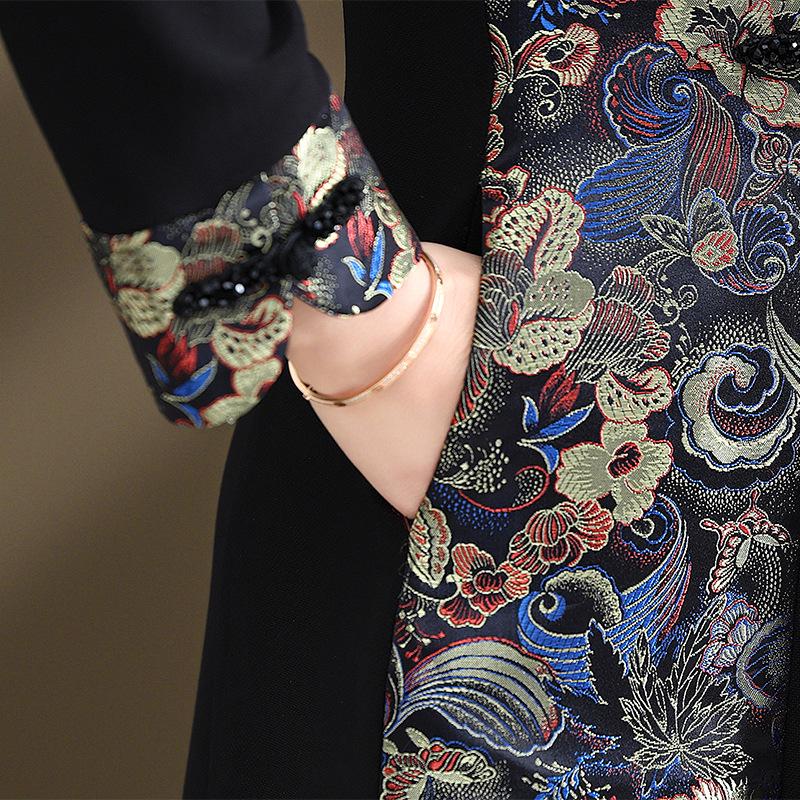 Cheongsam de Estilo Chinês de Primavera 2025 da Mamãe: Vestido Longo Elegante para Mulheres de Meia-Idade