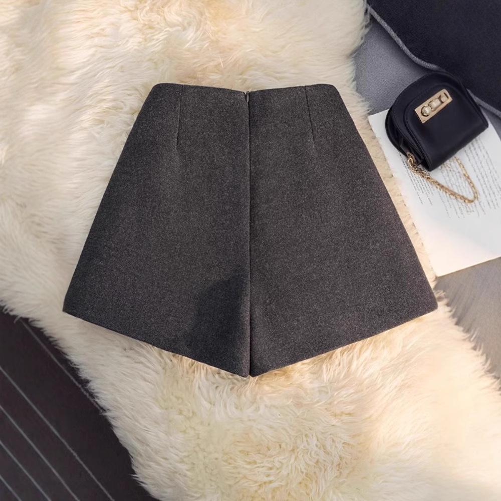 Women's Grey Wool Wide-Leg High-Waisted Shorts, 2025 Autumn/Winter, Plus Size, Casual Loose Fit.