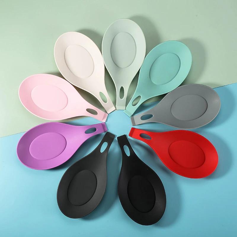 1Pcs Insulation Spoon Shelf Pad Heat Resistant Silicone Spoon Holder Rest Pad Placemat Pot Holder Drink Coaster Kitchen Gadgets