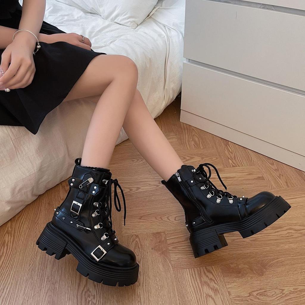 Women's Rivet Chain Design Short Boots Gothic Shoes Street Fashion Lady Rock Boots Metal Decor Punk Style Women Shoes