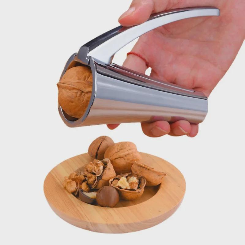Zinc Alloy Vertical Nutcracker: Pine Nut and Hazelnut Shelling Tool